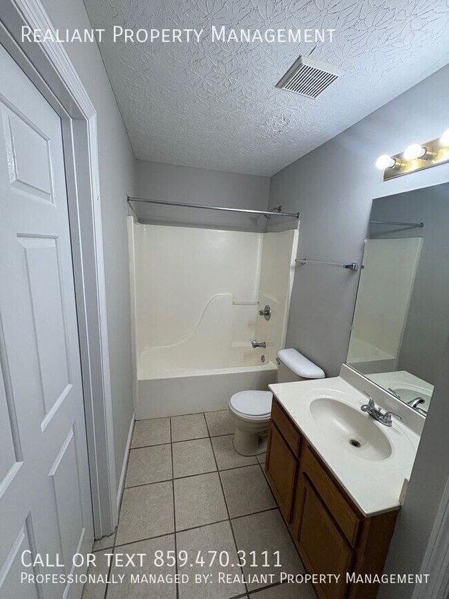 Foto del edificio - 2824 Ryan Cir