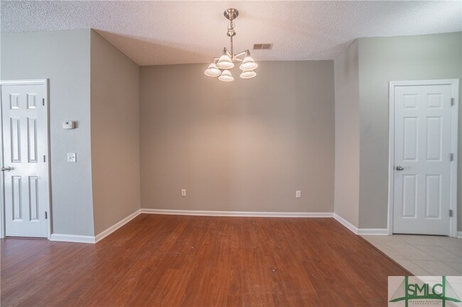 Building Photo - 505 Canyon Oak Loop