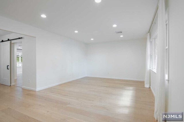 Foto del edificio - 537 Spencer Dr