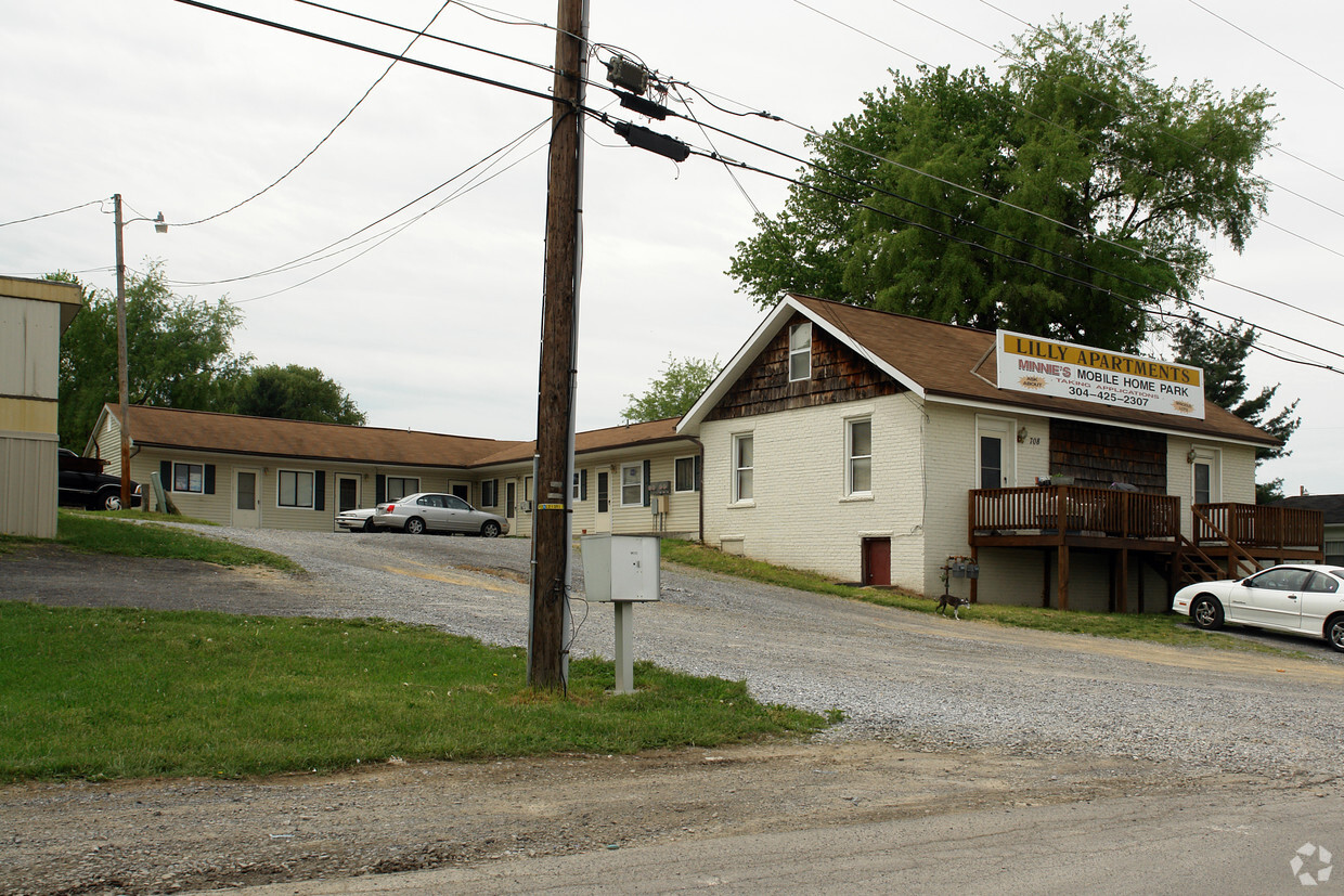 Primary Photo - Lilly Apartments