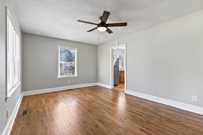 Building Photo - 3213 Old Opelika Rd