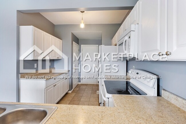 Building Photo - 7273 Mabels Way