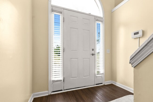 Photo - Charming Flowery Branch Home!