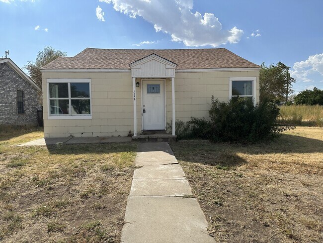 Building Photo - *614 S Dallas