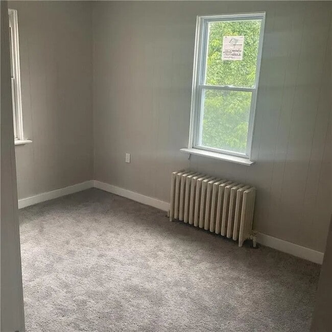 Foto del edificio - 1818 Plainview Ave