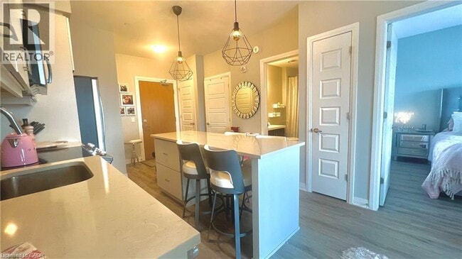 Building Photo - 128 Grovewood Common