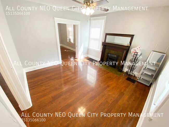 Foto del edificio - 2348 Highland Ave