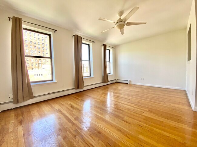 Foto del edificio - 186 W 134th St