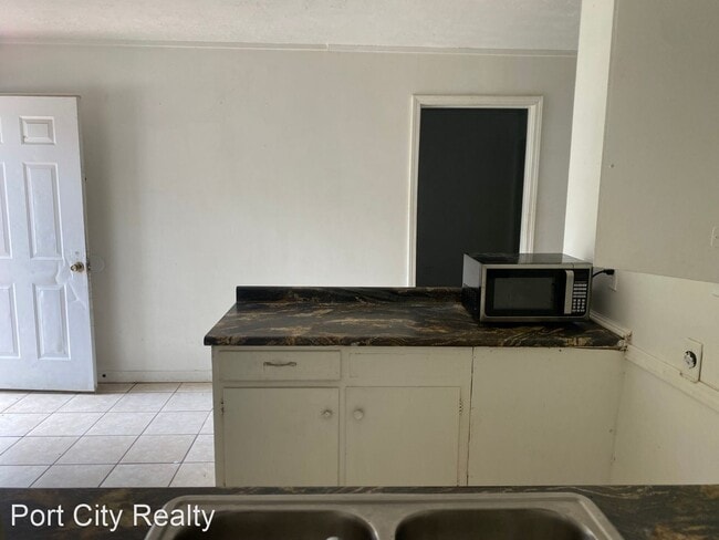 Building Photo - 3 br, 1 bath House - 1259 Fulilove