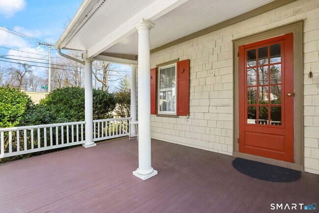 Foto del edificio - 410 Wilton Rd W