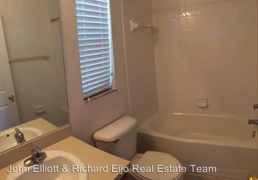 Building Photo - 6123 Olivedale Dr