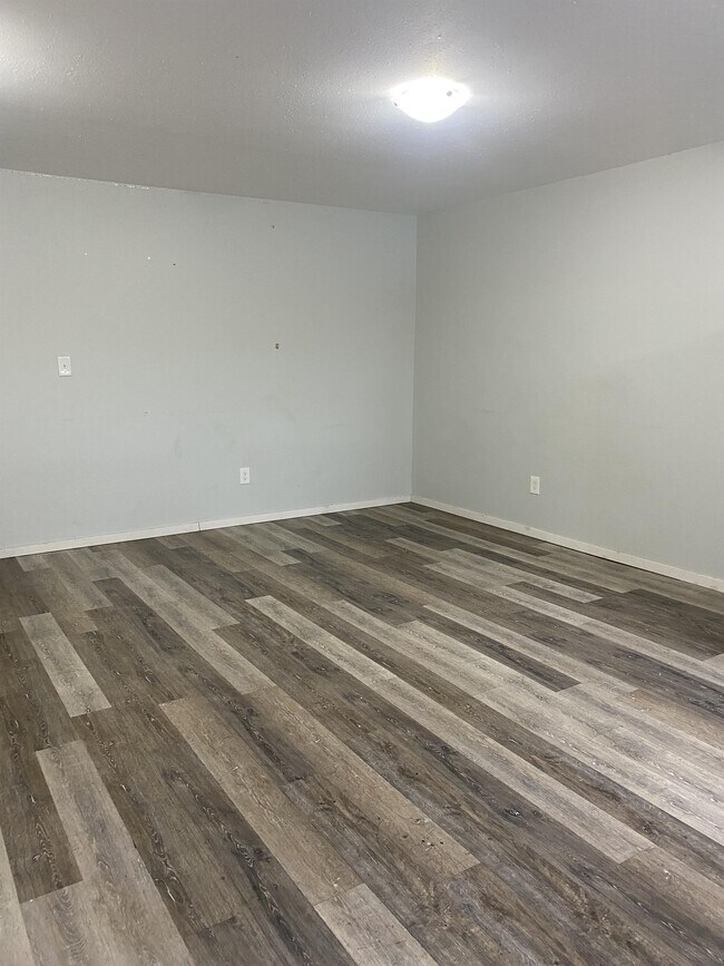 Photo du bâtiment - 2990 10th Ave