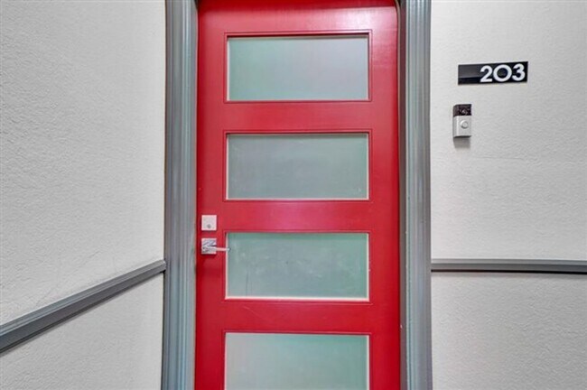 Foto del interior - 1 Bed 1 Bath in Historical Building