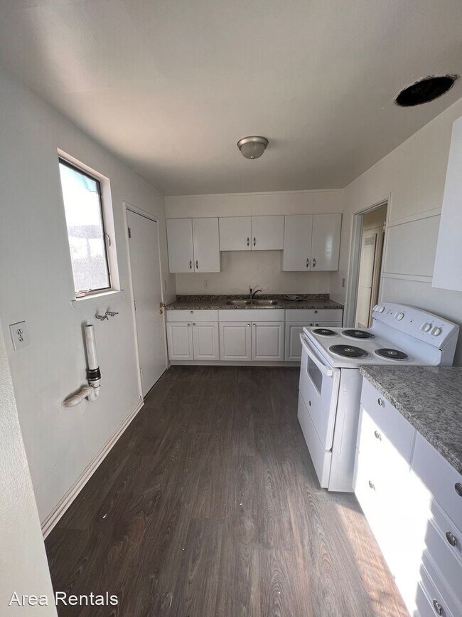Building Photo - 3 br, 1 bath House - 611 MURIEL DRIVE