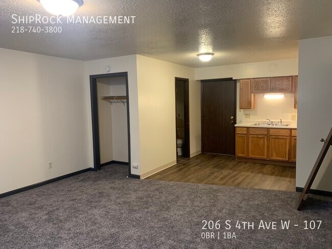 Foto del edificio - 206 S 4th Ave W