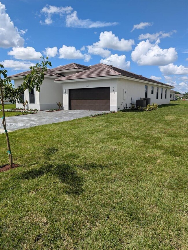 Foto del edificio - 19565 SW 325th Ln