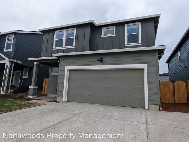 Building Photo - 4 br, 2.5 bath House - 2894 V St