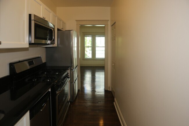 Foto del edificio - 4718 N Racine Ave
