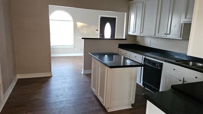 Foto del edificio - 4714 Sharon St
