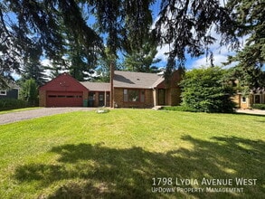 Building Photo - 1798 Lydia Ave W