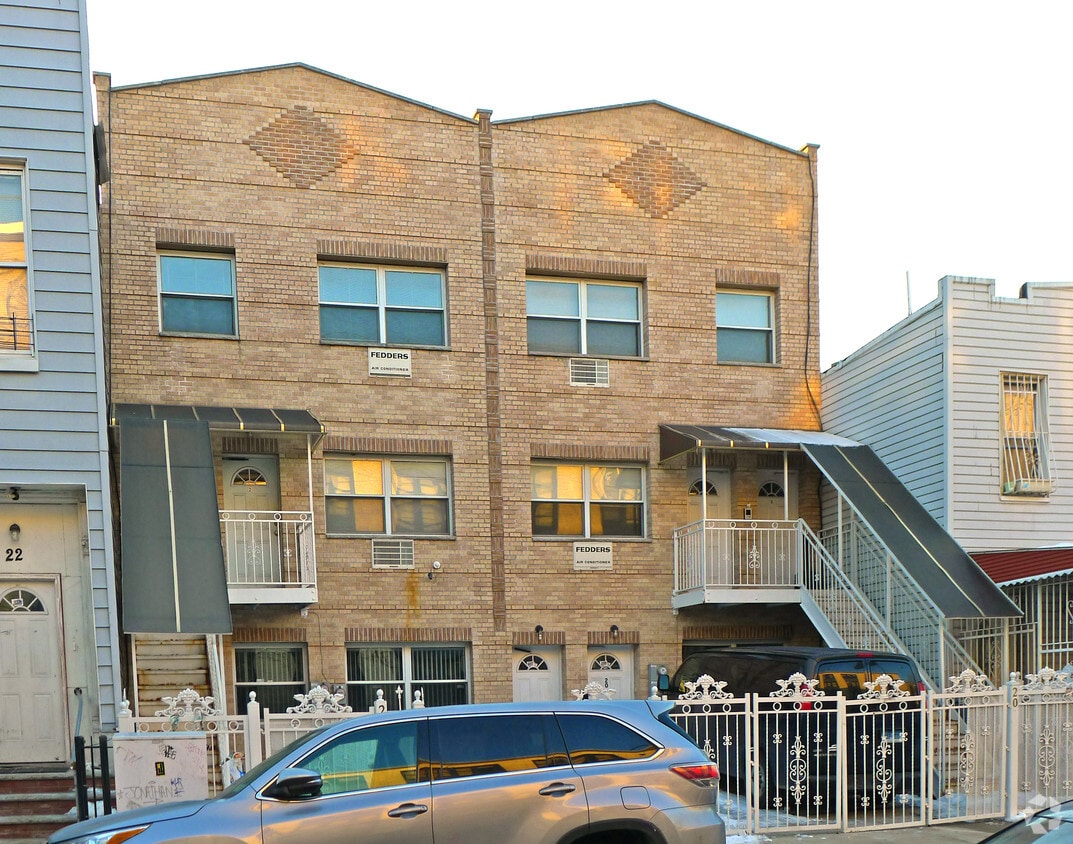 Building Photo - 20-20A Starr St
