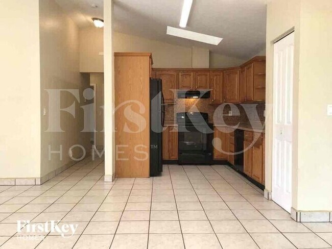 Foto del edificio - 17365 Homewood Rd