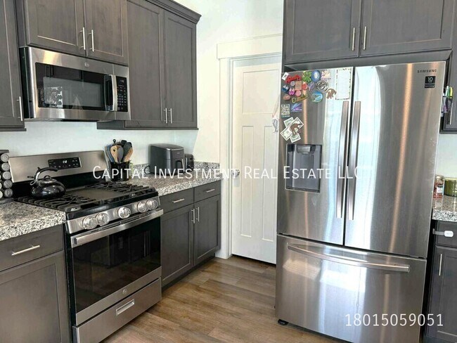 Foto del edificio - 4710 Breezy Patch Rd