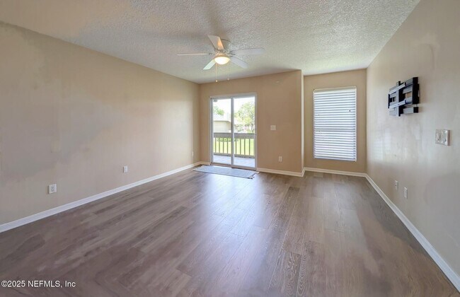 Building Photo - 10200 Belle Rive Blvd