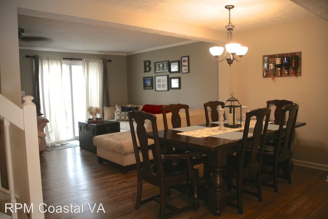 Building Photo - 502 Chanticlar Ct