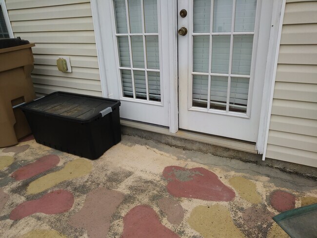 Foto del edificio - 132 Benfield Cir