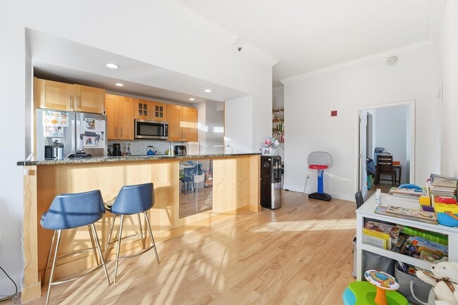 Foto del edificio - 1025 Maxwell Ln