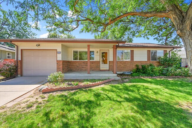 Building Photo - 2742 W 22nd Street Dr