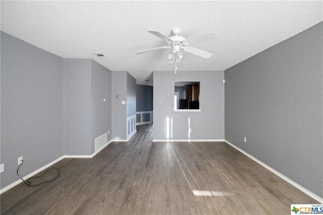 Building Photo - 2611 Haven Dr