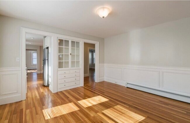 Foto del edificio - 24 Richards Rd