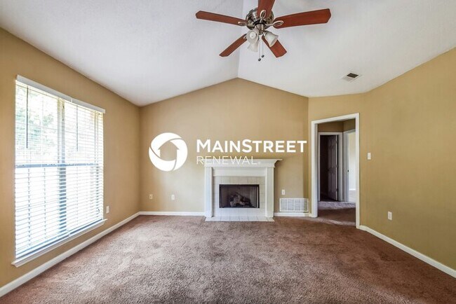 Building Photo - 3 Bedroom Pet-Friendly Home in Southaven, ...