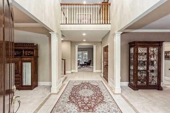 Foto del edificio - 8034 Balmoral Ct