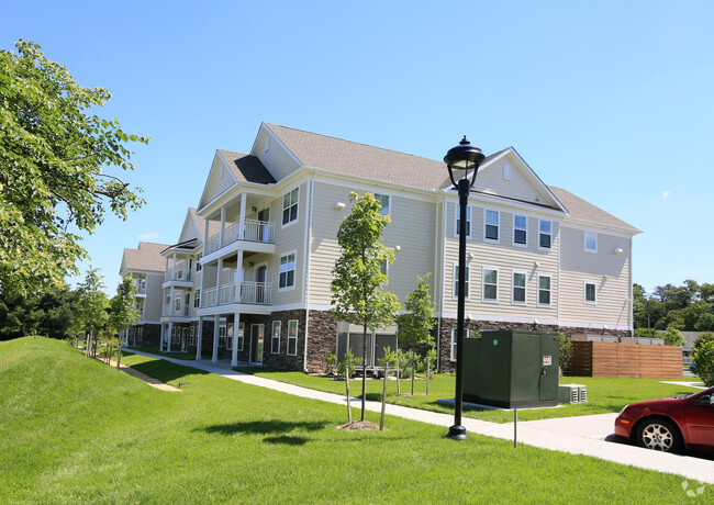 Foto del edificio - Homes on Johnsons Pond