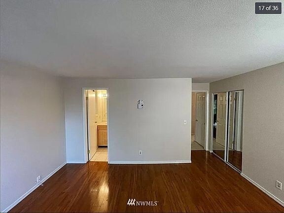 Foto del edificio - 17305 NE 45th St