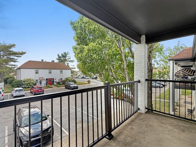 Building Photo - RENTAL SPECIAL FOR LIMITED TIME Deposit $0*** 1 BED, 1 BATH $939/mo+***Evansville, Indiana