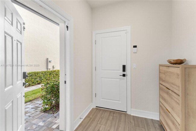 Foto del edificio - 2917 Olivia Ave