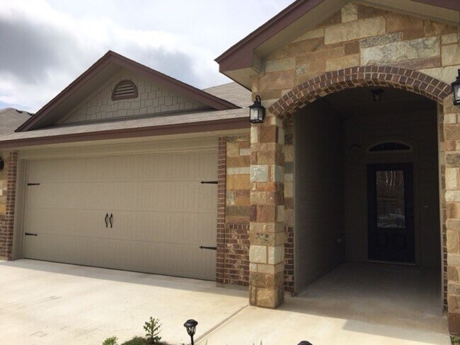 Building Photo - Beautiful Home in South Killeen