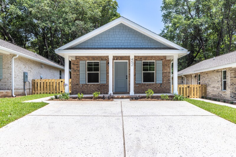 Foto principal - 452 Reeves St