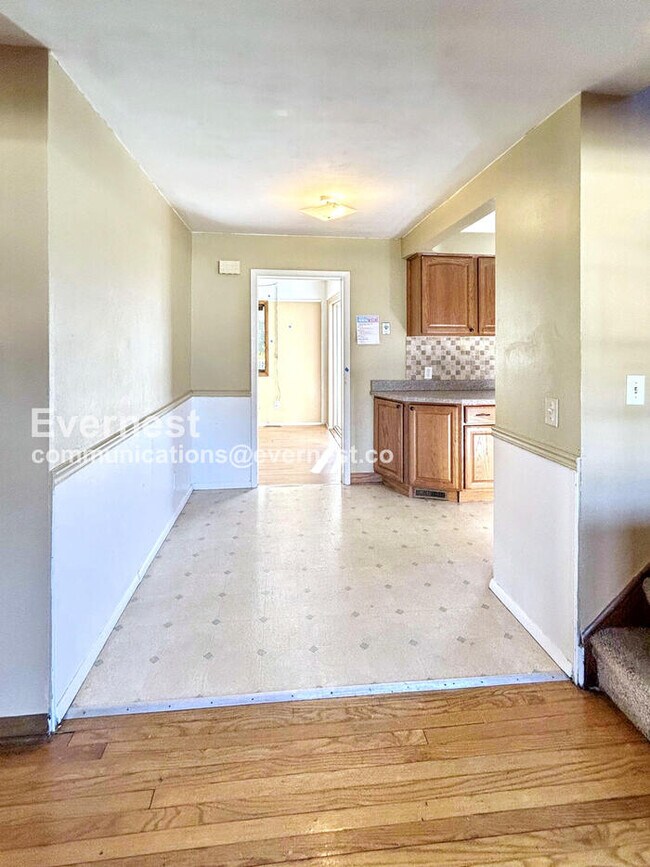 Foto del edificio - 30034 Oakdale Rd