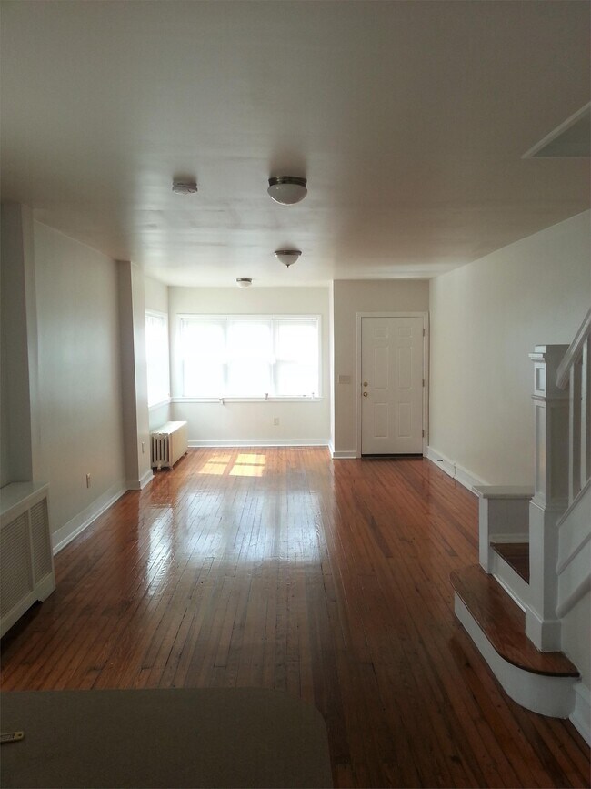 Foto del edificio - 1245 Dayton St