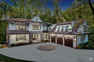 Building Photo - 7004 River Oaks Dr