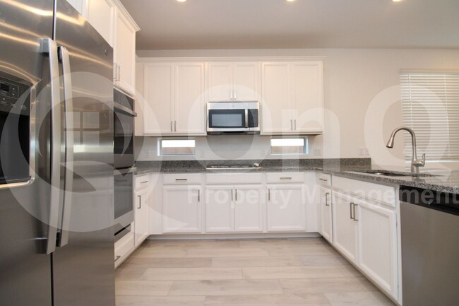 Building Photo - 7863 S Bonanza Park Dr