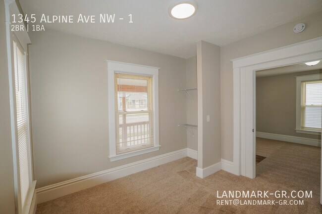 Foto del edificio - 1345 Alpine Ave NW