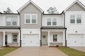 Building Photo - 4508 Chestnut Trl