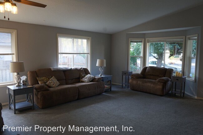 Foto del edificio - 3 br, 2 bath House - 7604 NE 64th Cir