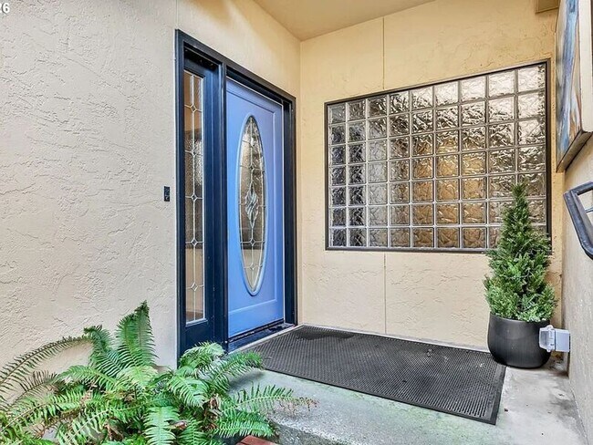 Foto del edificio - 574 Wimbledon Ct